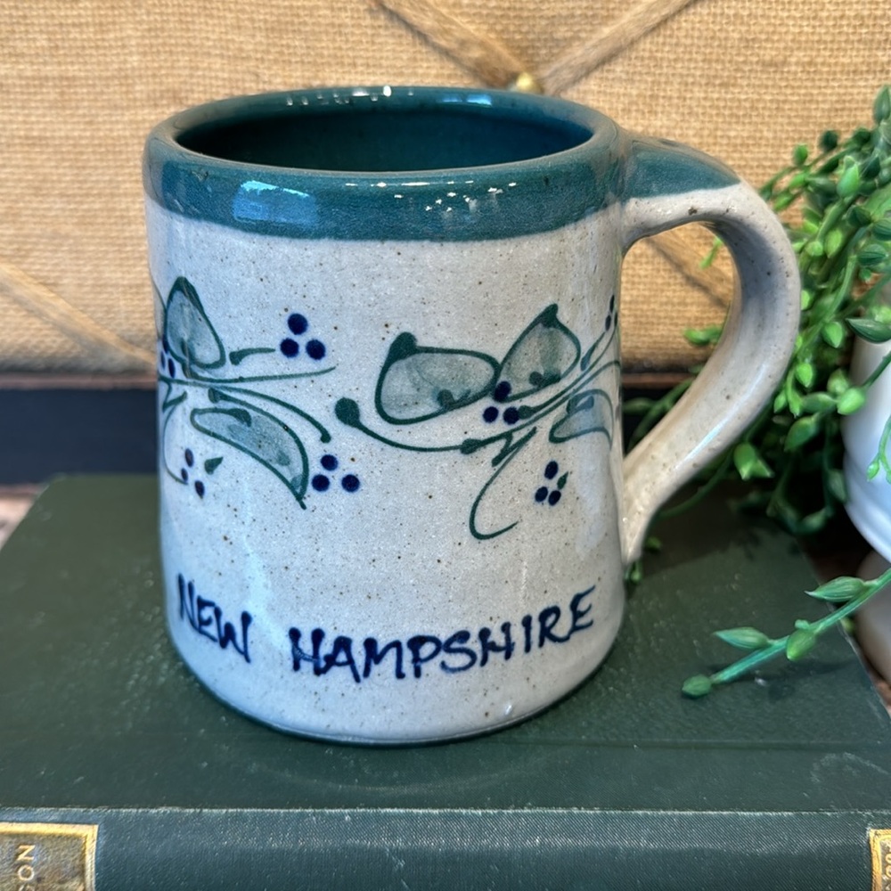New Hampshire pottery mug